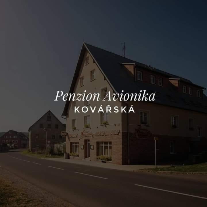 Restaurant & Penzion Avionika Kovářská Extérieur photo